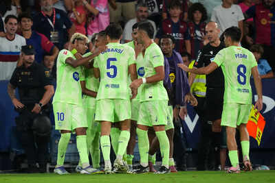 La Liga round-up: Late surge sees Barcelona edge Levante 3-2; Atletico Madrid drop more points