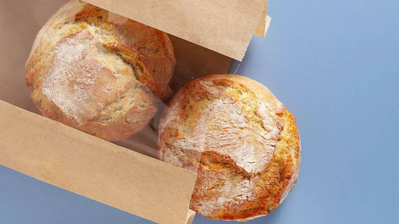 Why proper bread storage helps keep bread fresh